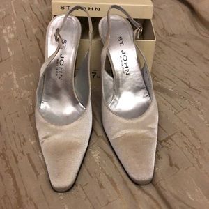 Size 71/2 St.John shoes